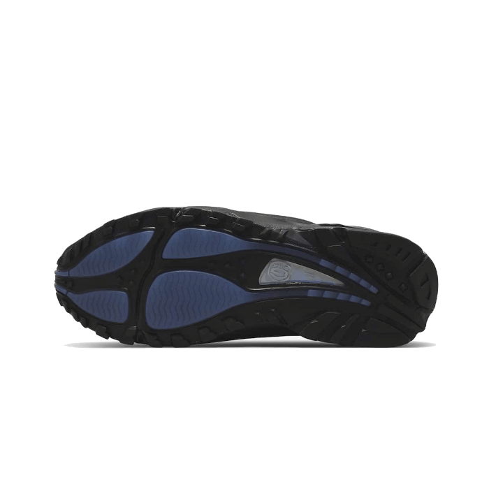 Baskets Nike NOCTA Air Terra Noir — vue 3