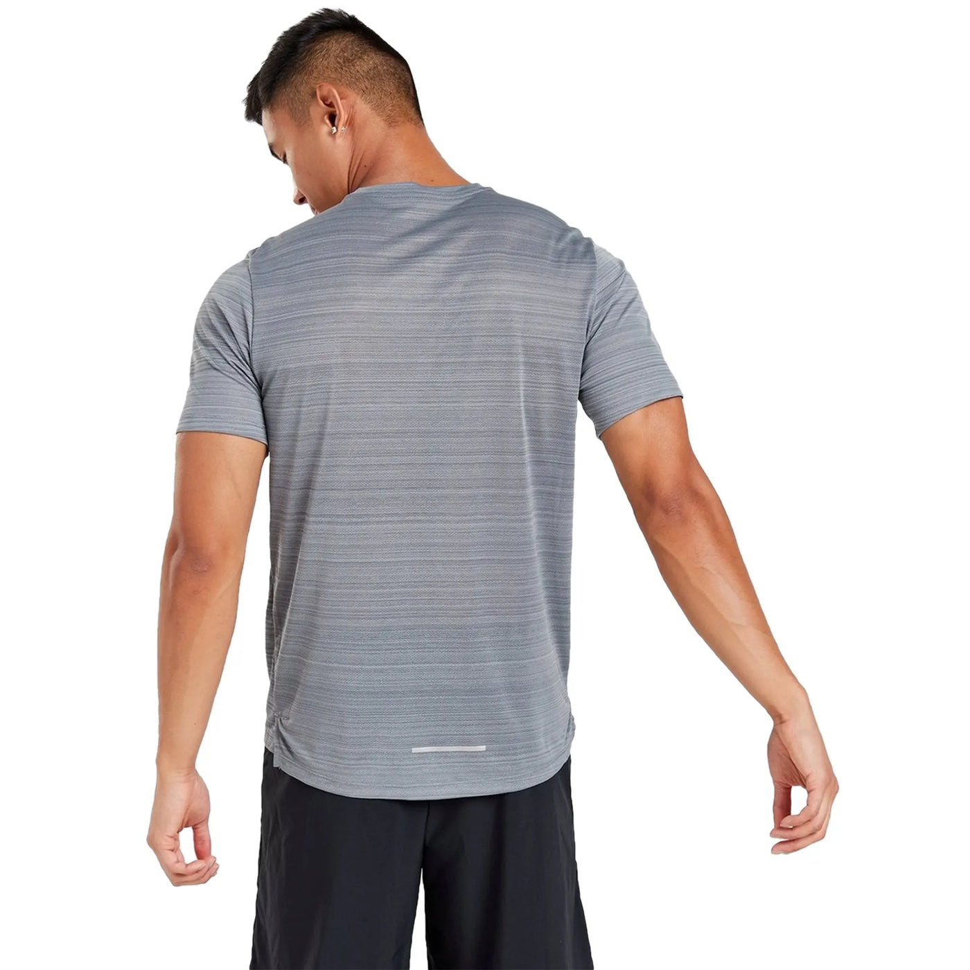 Baskets Nike Dri-FIT 1.0 Gris Miler Running T Shirt — vue 2