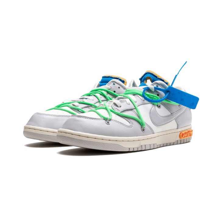 Baskets Off-White Nike Dunk Low "The 50" Lot 26 — vue 2