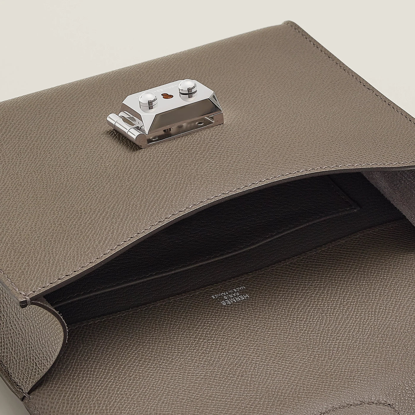 Sac Hermès à Dépêches 21 Gris Étain (F) — vue 3