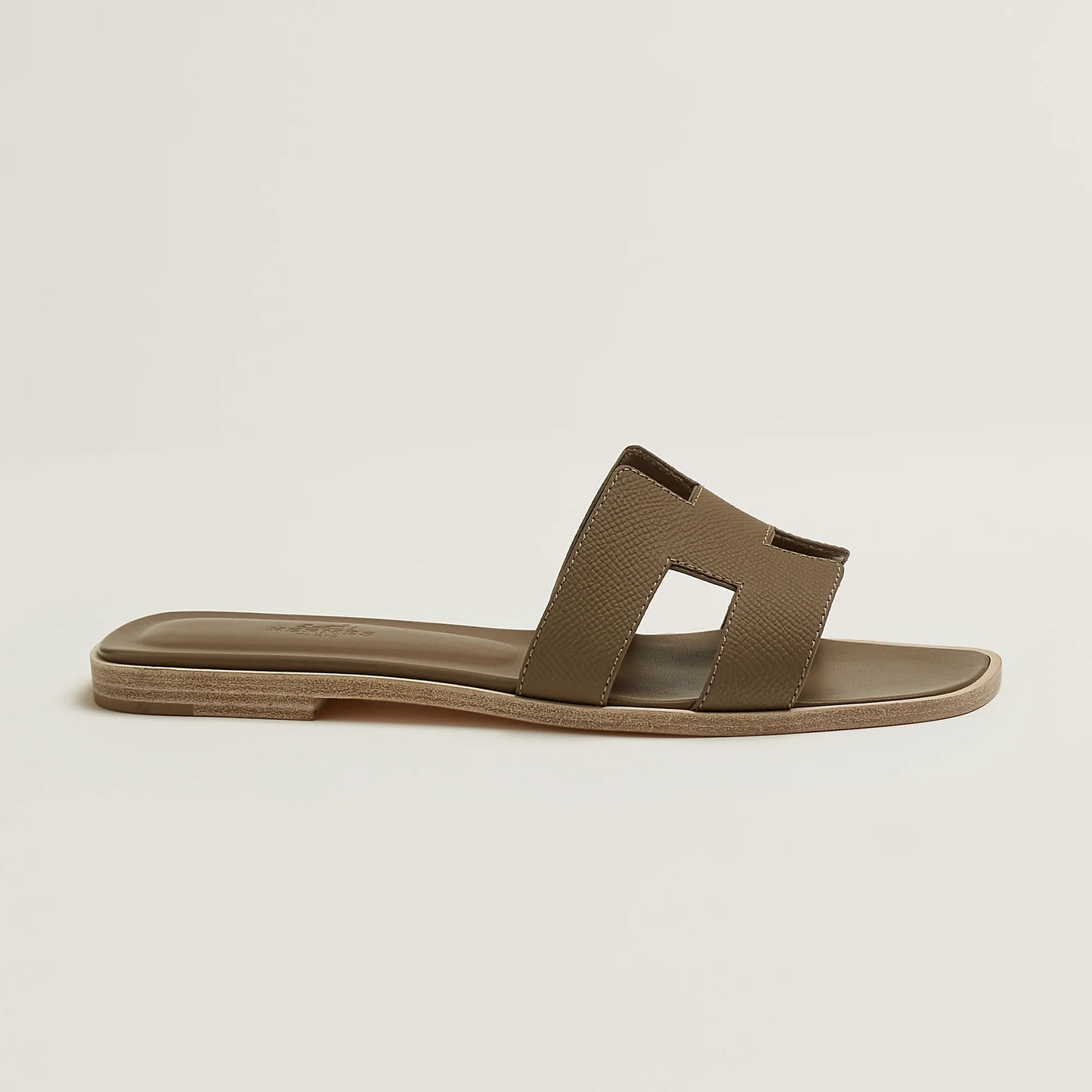 Sandales Hermès Oran Cuir de Veau Étoupe