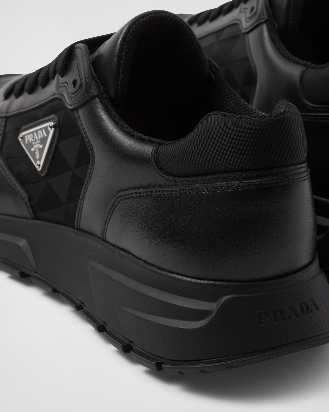 Baskets Prada Basic Noir — vue 4