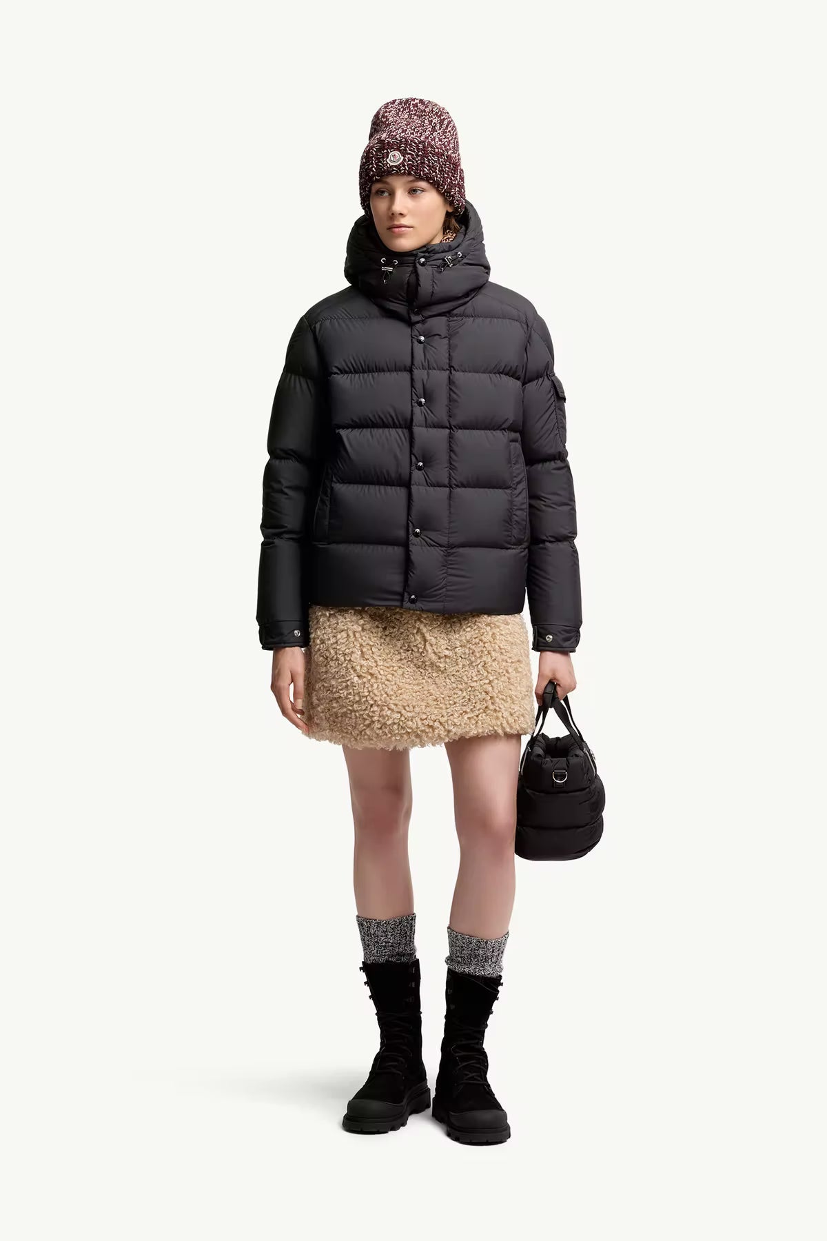 Doudoune Moncler Courte à Capuche Maya 70