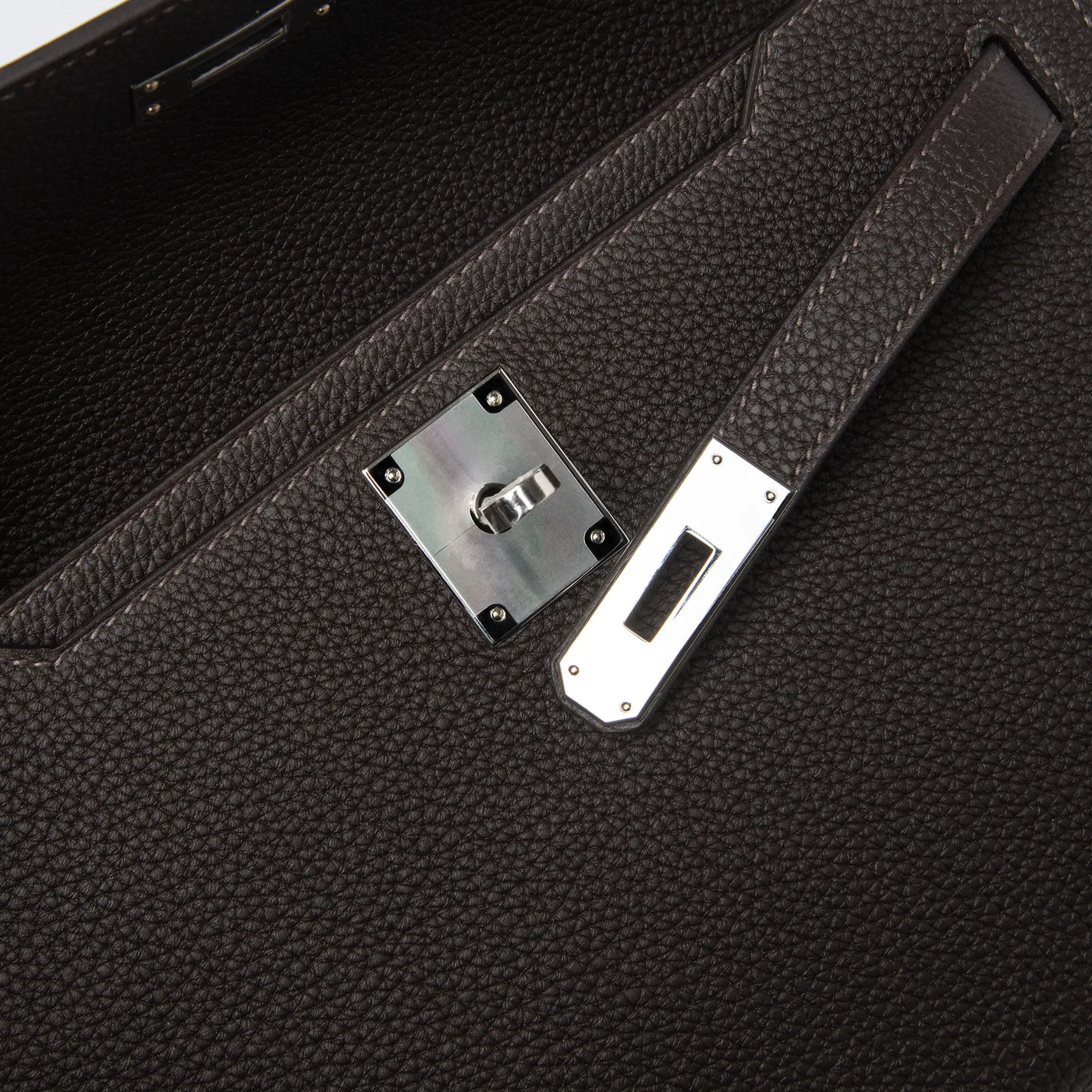 Pochette Hermès Kelly Depeches 25 Negonda Calfskin Bai Brun Palladium Hardware — vue 6