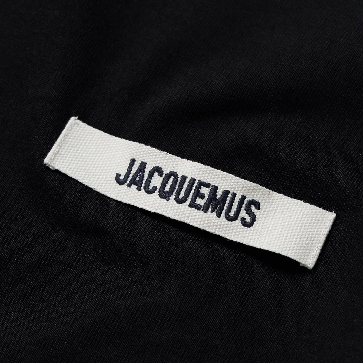 T-Shirt Jacquemus Grosgrain Brand Logo Tab Noir T Shirt — vue 4