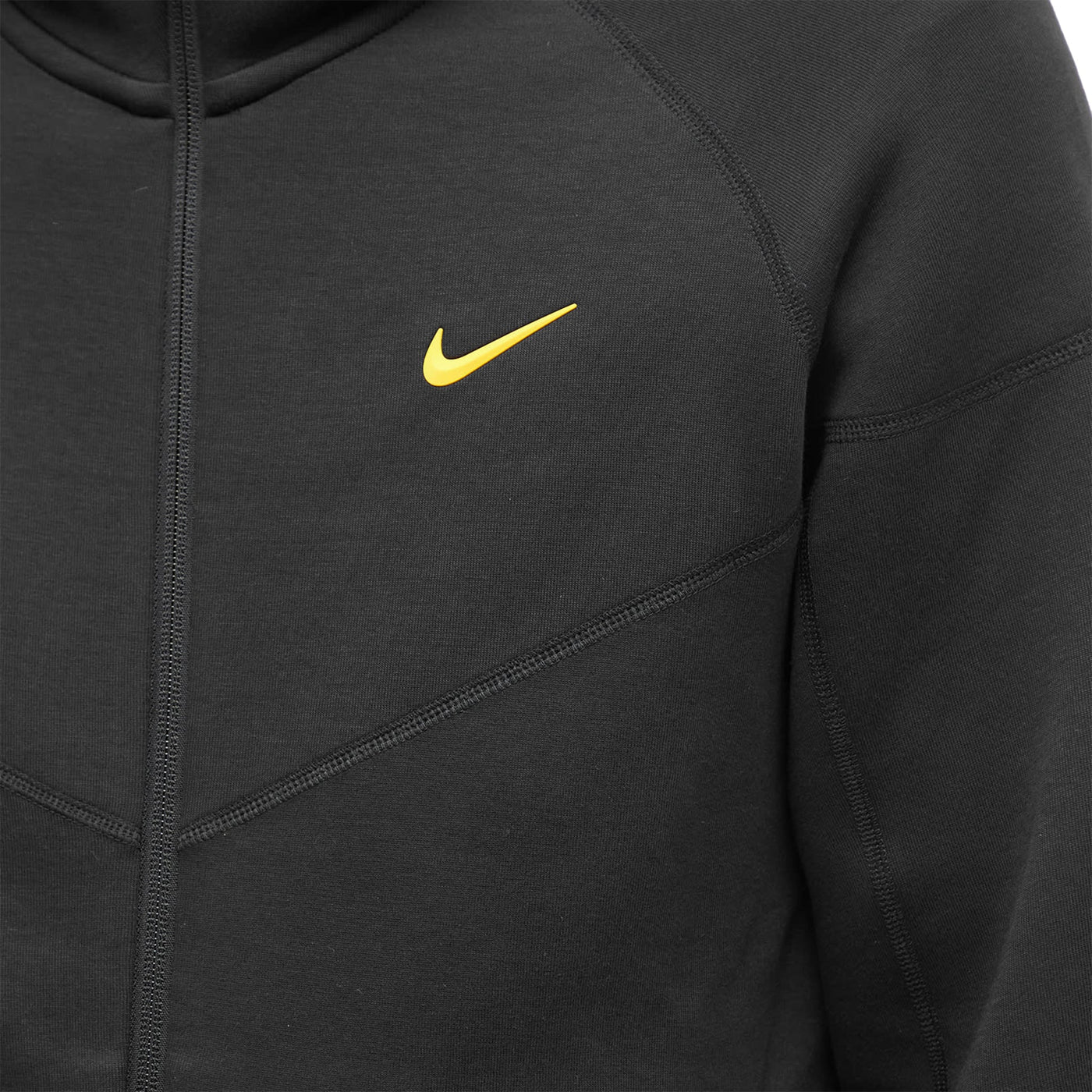 Baskets Nike × NOCTA Tech Fleece Noir Zip-up — vue 4