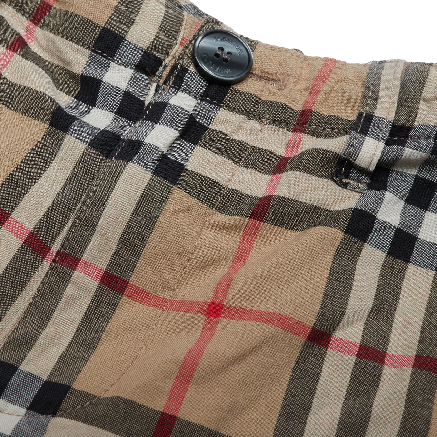 Short Burberry Nova Check — vue 3